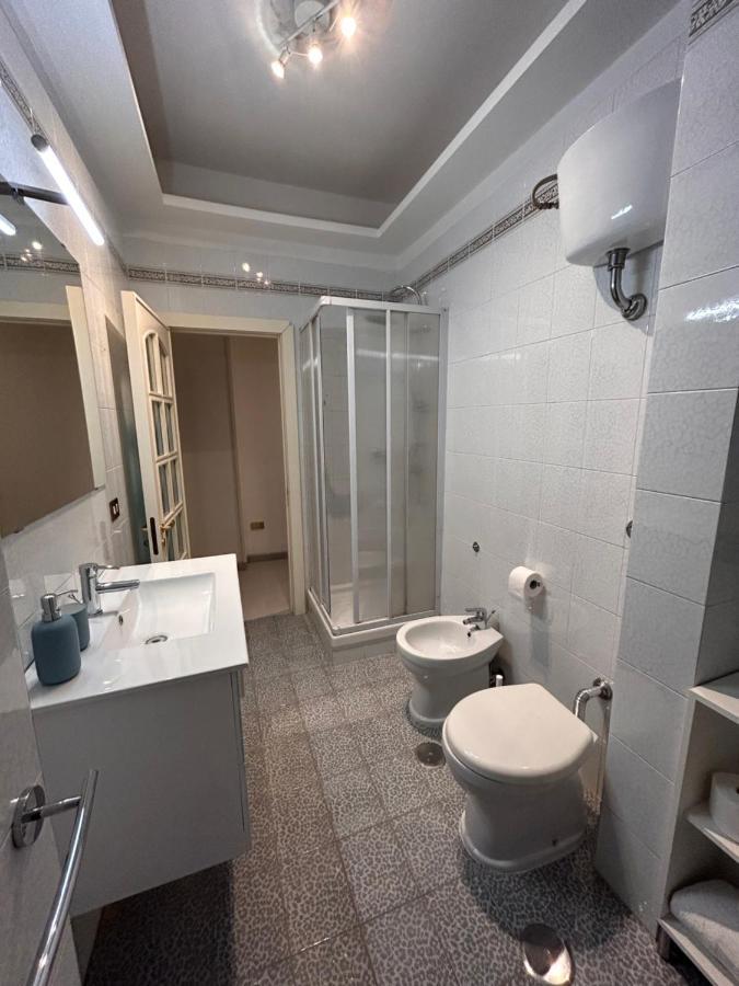 Casa Di Nonna: Appartamento Napoli Exterior foto